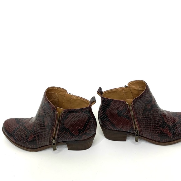 Lucky Brand Basel Snakeskin Print Double Zipper Booties Ankle Boot Maroon Hue - Picture 3 of 14